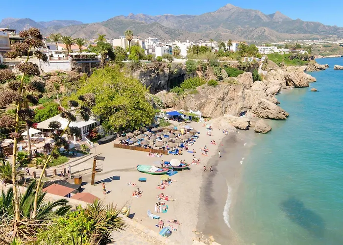 Estudio Velero En El Centro De Nerja - South Costa